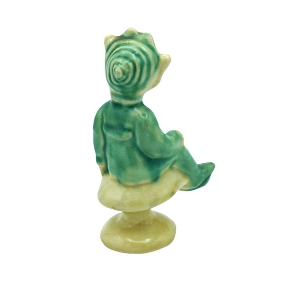 Vintage Pixie Elf Sprite Figurine with Horns Sitting on a Mushroom Living Room - Picture 3 of 6